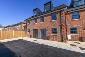 Carpenter Close